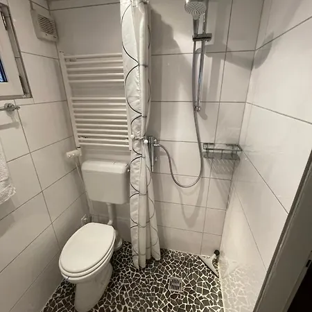 Holiday home Idyllisches Haeuschen Im Gruenen Mit Whirlpool