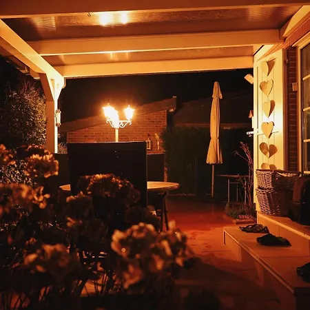 Idyllisches Haeuschen Im Gruenen Mit Whirlpool Holiday home *