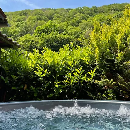 Holiday home Idyllisches Haeuschen Im Gruenen Mit Whirlpool