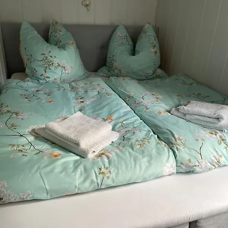 Holiday home Idyllisches Haeuschen Im Gruenen Mit Whirlpool Rossbach (Neuwied)