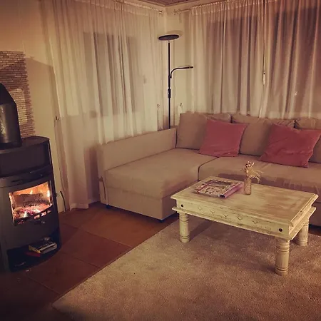 Holiday home Idyllisches Haeuschen Im Gruenen Mit Whirlpool Rossbach (Neuwied)