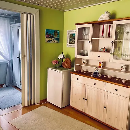 Holiday home Idyllisches Haeuschen Im Gruenen Mit Whirlpool