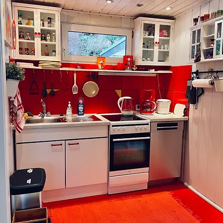 Holiday home Idyllisches Haeuschen Im Gruenen Mit Whirlpool Rossbach (Neuwied)