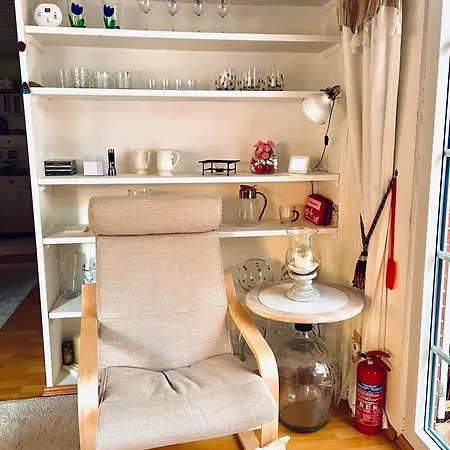 Idyllisches Haeuschen Im Gruenen Mit Whirlpool Vakantiehuis Roßbach