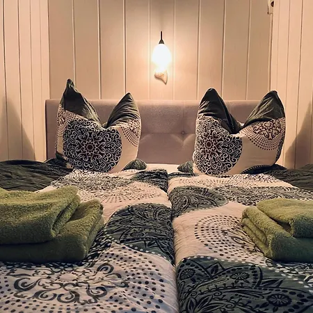 Idyllisches Haeuschen Im Gruenen Tatil Evi *