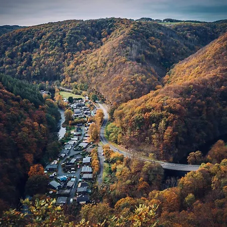 Idyllisches Haeuschen Im Gruenen Mit Whirlpool בית נופש Roßbach