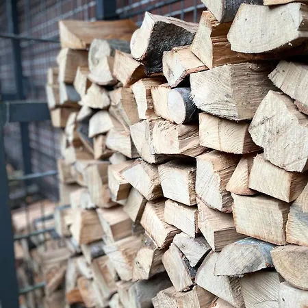 Idyllisches Haeuschen Im Gruenen Mit Whirlpool Vakantiehuis Roßbach