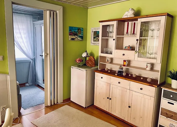 בית נופש Idyllisches Haeuschen Im Gruenen Mit Whirlpool