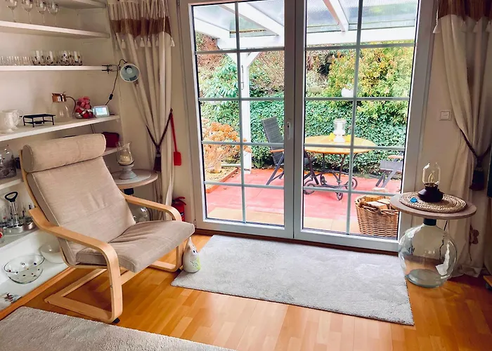 Idyllisches Haeuschen Im Gruenen Mit Whirlpool בית נופש *