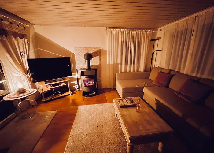 Idyllisches Haeuschen Im Gruenen 度假居 Roßbach