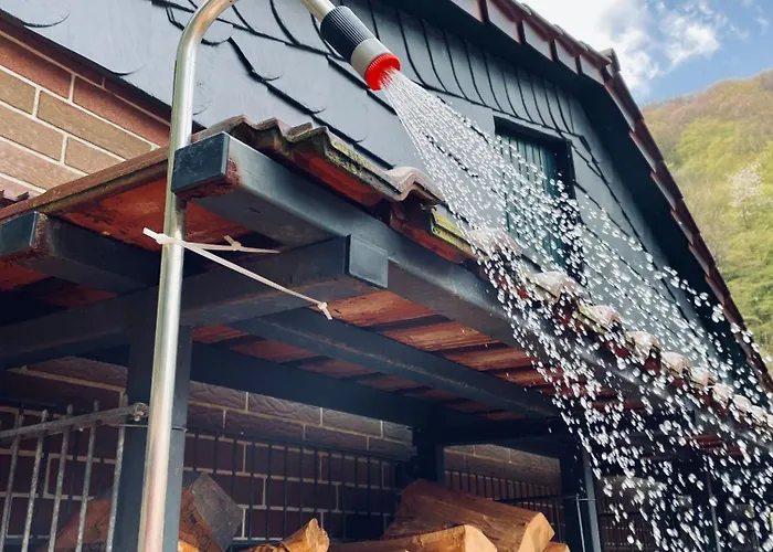 Idyllisches Haeuschen Im Gruenen Mit Whirlpool