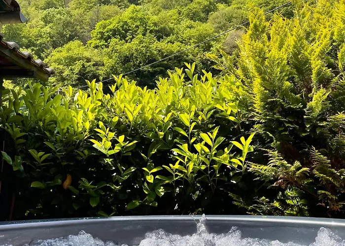 בית נופש Idyllisches Haeuschen Im Gruenen Mit Whirlpool